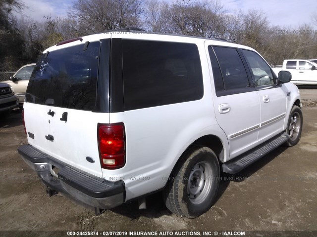 1FMRU15L2YLC01764 - 2000 FORD EXPEDITION XLT WHITE photo 4