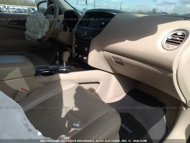 5N1AR2MN7EC620549 - 2014 NISSAN PATHFINDER S/SV/SL/PLATINUM BROWN photo 5