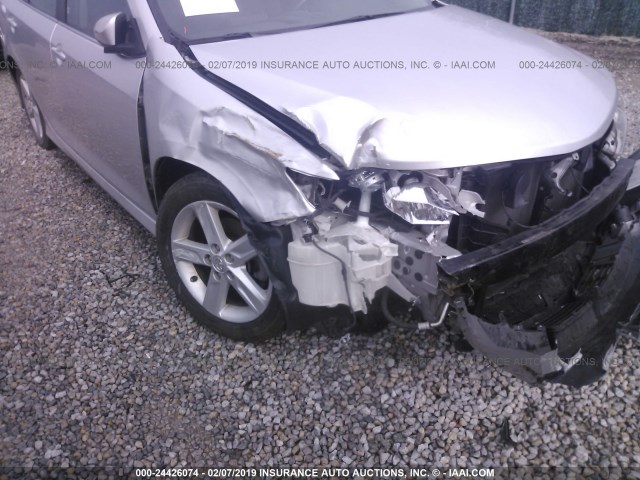 4T1BF1FKXDU284463 - 2013 TOYOTA CAMRY L/SE/LE/XLE 银色 照片 6