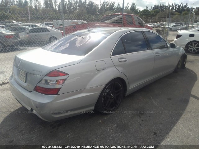 WDDNG71X37A094245 - 2007 MERCEDES-BENZ S 550 SILVER photo 4