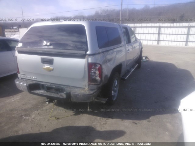 3GCPKSE31BG367883 - 2011 CHEVROLET SILVERADO K1500 LT SILVER photo 4