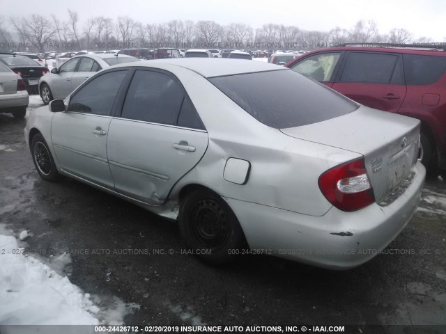 4T1BE32K72U009702 - 2002 TOYOTA CAMRY LE/XLE/SE SILVER photo 3