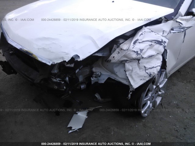 1G6DP57V980117179 - 2008 CADILLAC CTS HI FEATURE V6 WHITE photo 6