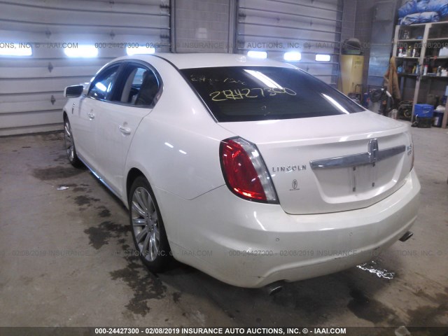 1LNHM94R89G626125 - 2009 LINCOLN MKS WHITE photo 3