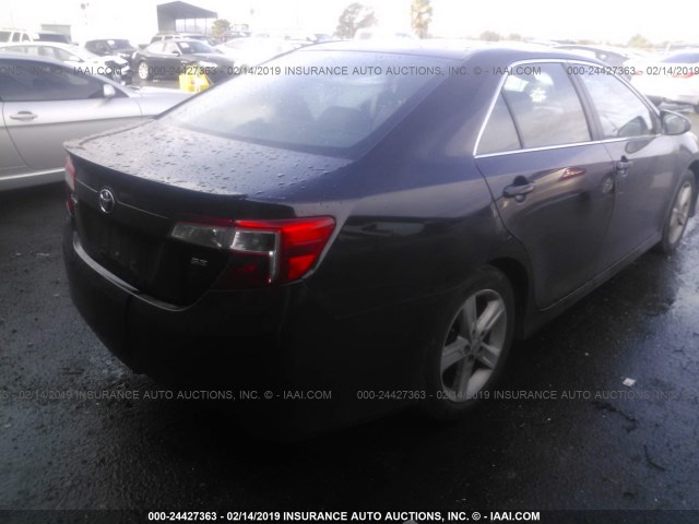 4T1BF1FK7CU163324 - 2012 TOYOTA CAMRY SE/LE/XLE 黑色 照片 4