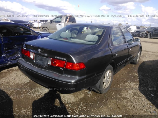 JT2BF22K0Y0258525 - 2000 TOYOTA CAMRY CE/LE/XLE GRAY photo 4
