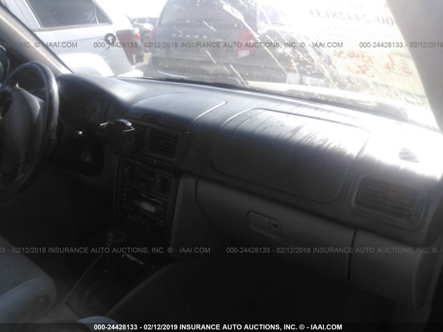 JF1SF65601H761885 - 2001 SUBARU FORESTER S Սև լուսանկար 5