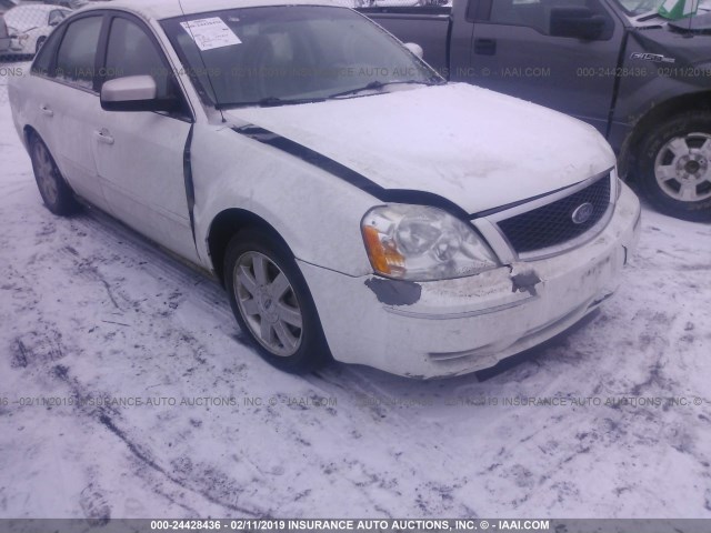 1FAFP23185G157611 - 2005 FORD FIVE HUNDRED SE WHITE photo 6