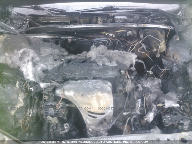 4T1BE32K33U202768 - 2003 TOYOTA CAMRY LE/XLE/SE WHITE photo 10