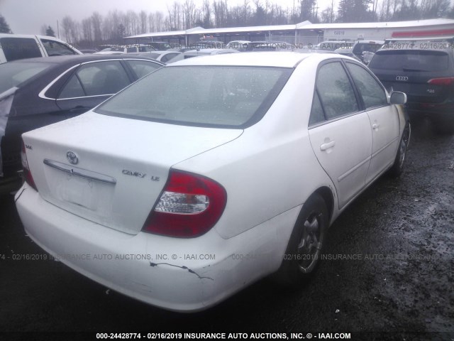 4T1BE32K33U202768 - 2003 TOYOTA CAMRY LE/XLE/SE WHITE photo 4