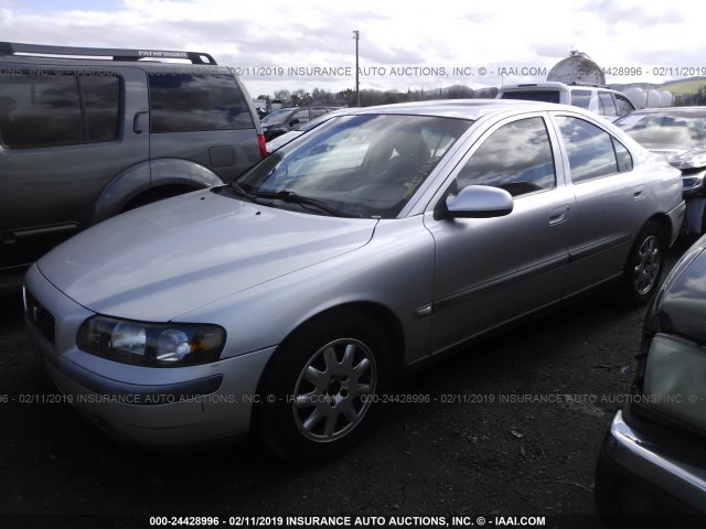 YV1RS61R612086562 - 2001 VOLVO S60 SILVER photo 2