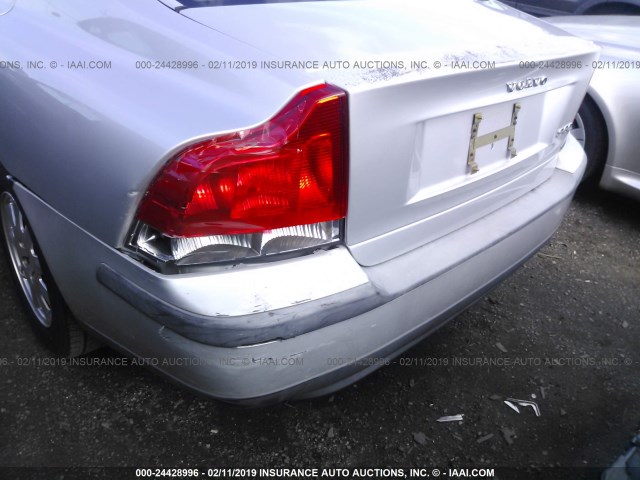 YV1RS61R612086562 - 2001 VOLVO S60 SILVER photo 6