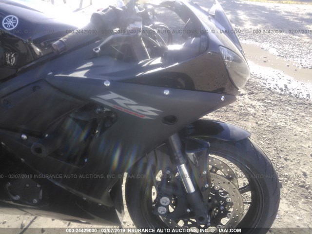 JYARJ06Y95A005549 - 2005 YAMAHA YZFR6 L BLACK photo 5