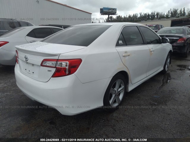 4T1BF1FK4EU417848 - 2014 TOYOTA CAMRY L/SE/LE/XLE 白色 照片 4