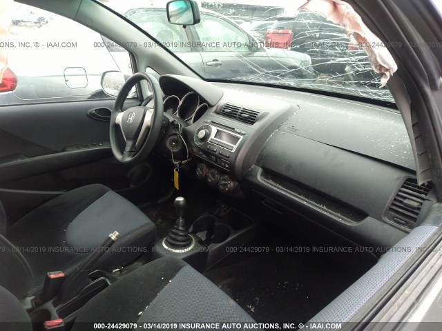 JHMGD37418S002593 - 2008 HONDA FIT GRAY photo 5