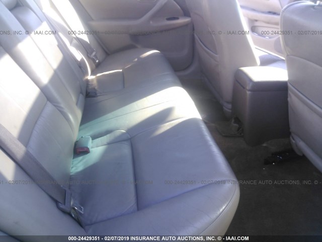 4T1BF28K71U960110 - 2001 TOYOTA CAMRY LE/XLE WHITE photo 8