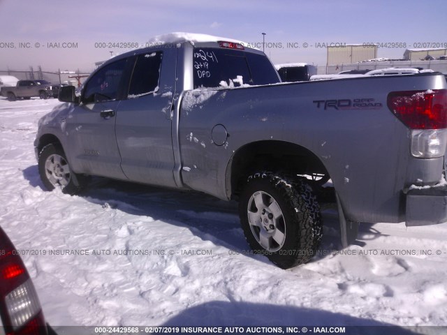 5TFUW5F10AX133542 - 2010 TOYOTA TUNDRA DOUBLE CAB SR5 GRAY photo 3