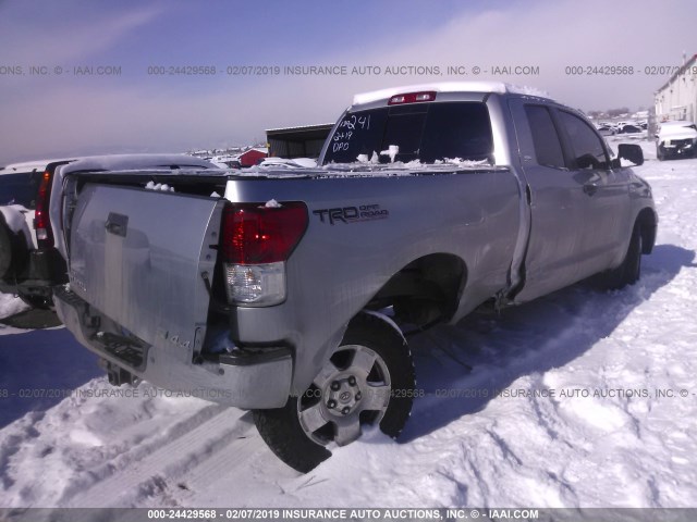 5TFUW5F10AX133542 - 2010 TOYOTA TUNDRA DOUBLE CAB SR5 GRAY photo 4