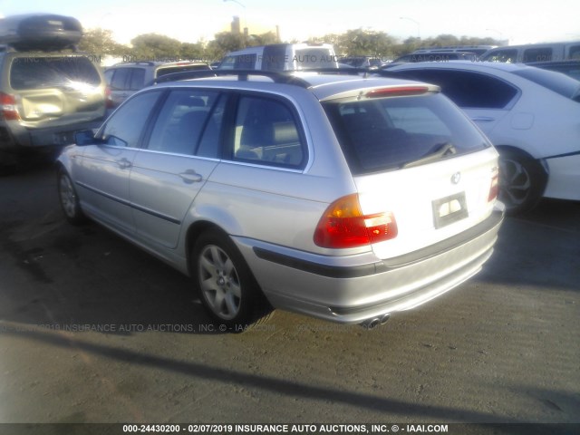 WBAAX13433PJ00042 - 2003 BMW 325 IT SILVER photo 3