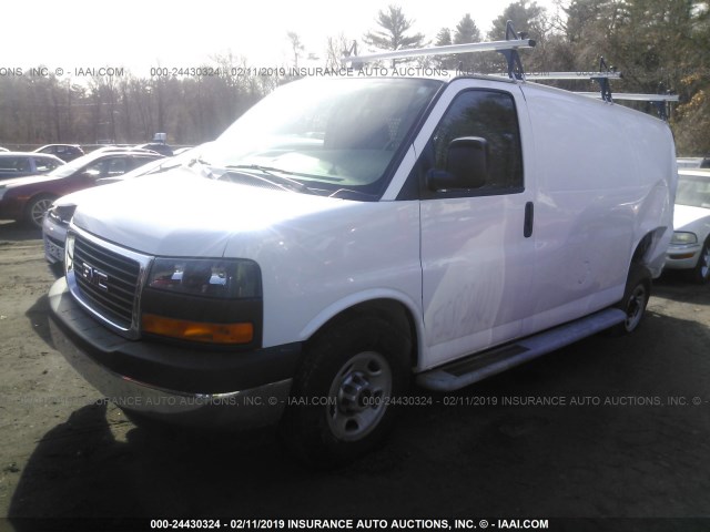 1GTW7AFF0H1915699 - 2017 GMC SAVANA G2500 WHITE photo 2