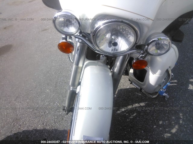 1HD1FC4167Y618005 - 2007 HARLEY-DAVIDSON FLHTCUI WHITE photo 5