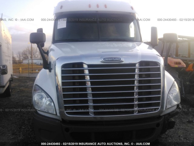 1FUJGLDR8CLBL8734 - 2012 FREIGHTLINER CASCADIA 125  Unknown photo 10