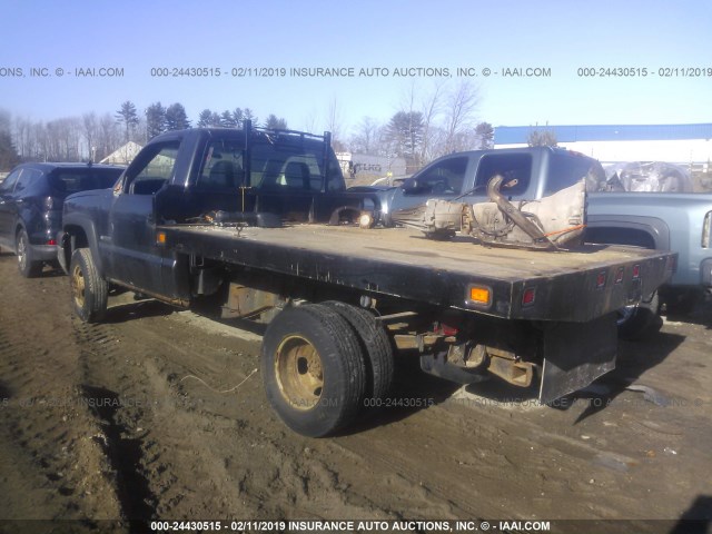 1GBJK34U43E157944 - 2003 CHEVROLET SILVERADO K3500 BLACK photo 3