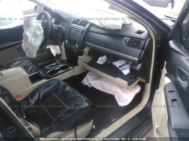 4T1BF1FK0DU711049 - 2013 TOYOTA CAMRY L/SE/LE/XLE 黑色 照片 5