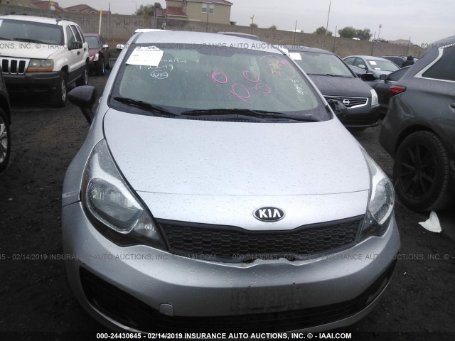 KNADM4A38G6675735 - 2016 KIA RIO LX SILVER photo 6