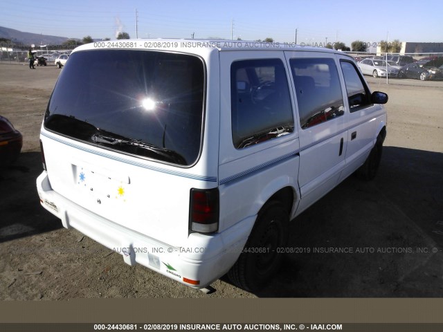 2B4GH2530SR377648 - 1995 DODGE CARAVAN WHITE photo 4