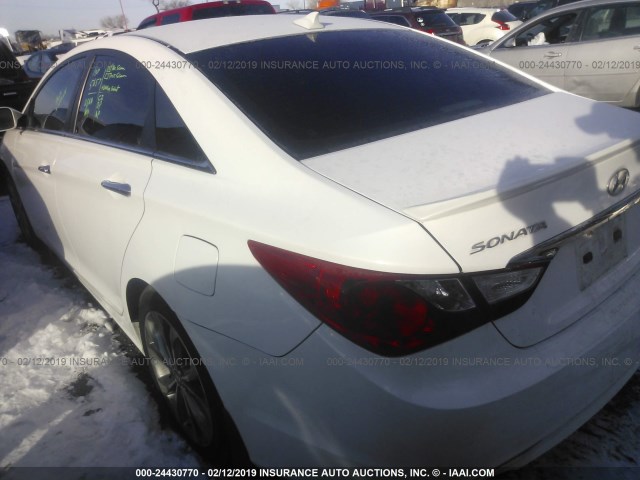 5NPEC4AB9DH626613 - 2013 HYUNDAI SONATA SE/LIMITED WHITE photo 3