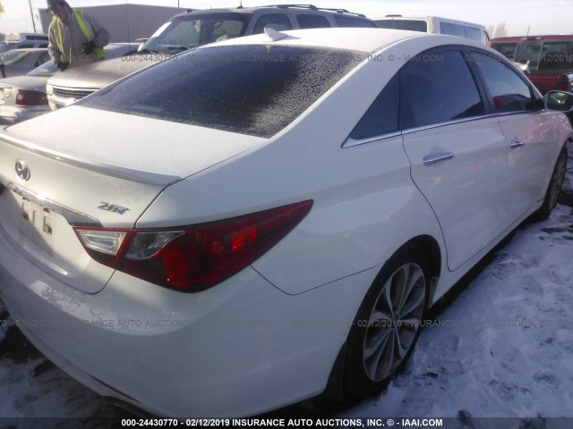 5NPEC4AB9DH626613 - 2013 HYUNDAI SONATA SE/LIMITED WHITE photo 4