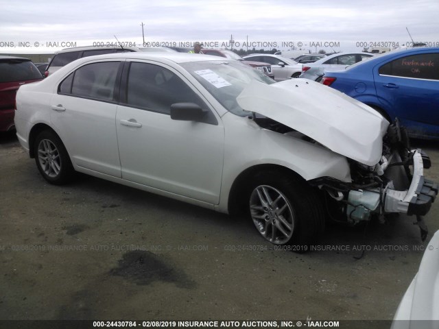 3FAHP0GA2CR320119 - 2012 FORD FUSION S WHITE photo 1