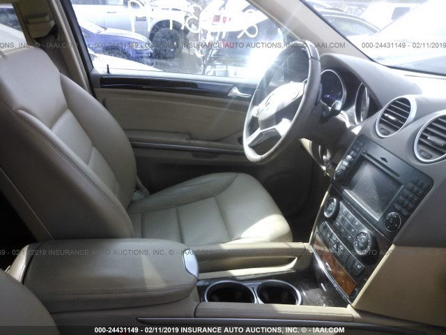 4JGBB8GB9BA677548 - 2011 MERCEDES-BENZ ML 350 4MATIC WHITE photo 5