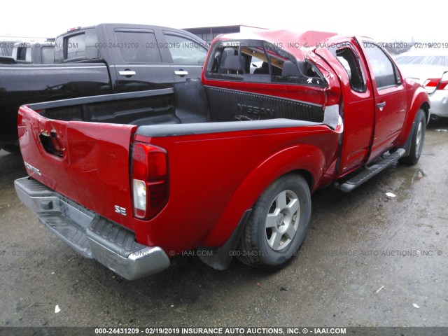 1N6AD06U25C463067 - 2005 NISSAN FRONTIER KING CAB LE/SE/OFF ROAD RED photo 4