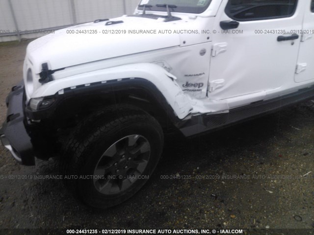 1C4HJXEG5JW168746 - 2018 JEEP WRANGLER UNLIMITE SAHARA WHITE photo 6