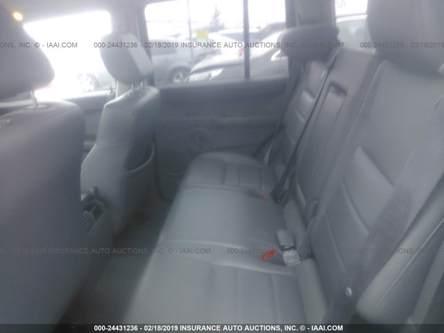 1J8HG48P37C554335 - 2007 JEEP COMMANDER GREEN photo 8