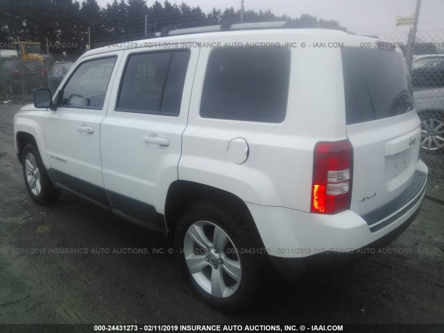 1J4NF4GB7BD244947 - 2011 JEEP PATRIOT LATITUDE WHITE photo 3