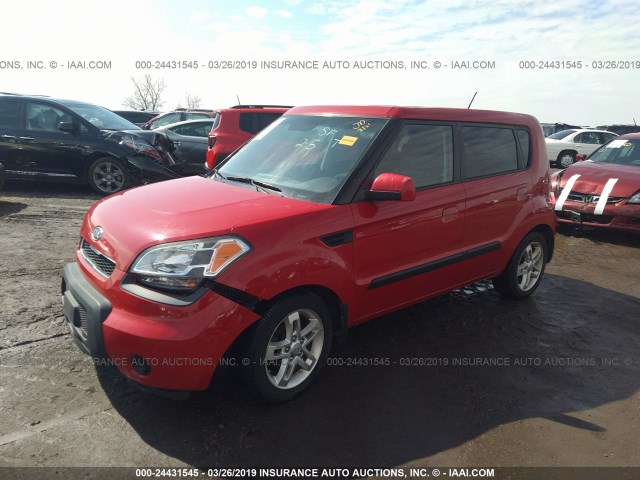 KNDJT2A26A7105853 - 2010 KIA SOUL +/!/SPORT RED photo 2