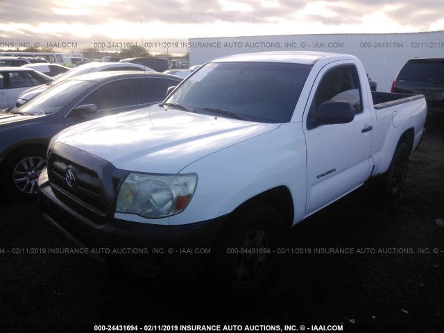 5TENX22NX6Z169666 - 2006 TOYOTA TACOMA WHITE photo 2