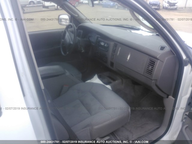 1B4HS38NX2F210519 - 2002 DODGE DURANGO SPORT/SXT WHITE photo 5