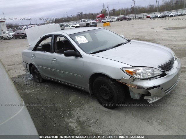 4T1BE32K94U862251 - 2004 TOYOTA CAMRY LE/XLE/SE SILVER photo 1