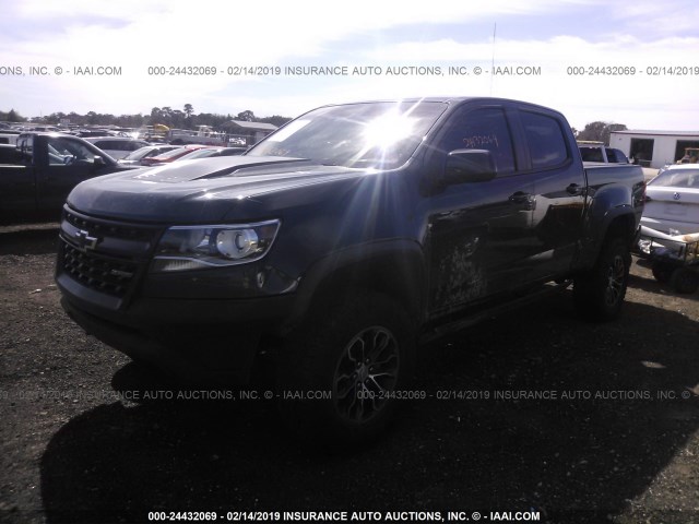 1GCGTEEN2H1289122 - 2017 CHEVROLET COLORADO ZR2 GREEN photo 2