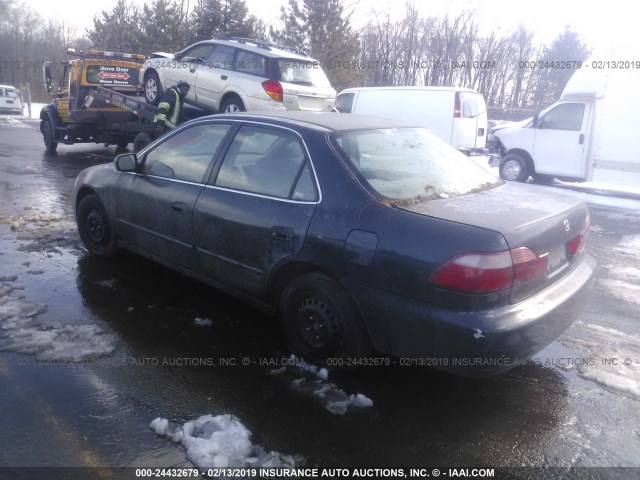 1HGCG6658XA033753 - 1999 HONDA ACCORD LX მწვანე ფოტო 3