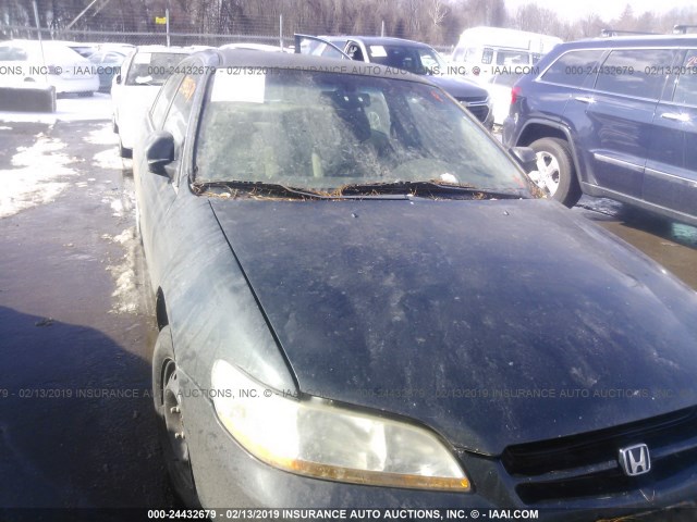 1HGCG6658XA033753 - 1999 HONDA ACCORD LX მწვანე ფოტო 6