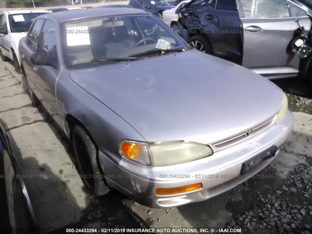 JT2BG12K7T0343667 - 1996 TOYOTA CAMRY DX/LE/XLE GOLD photo 1