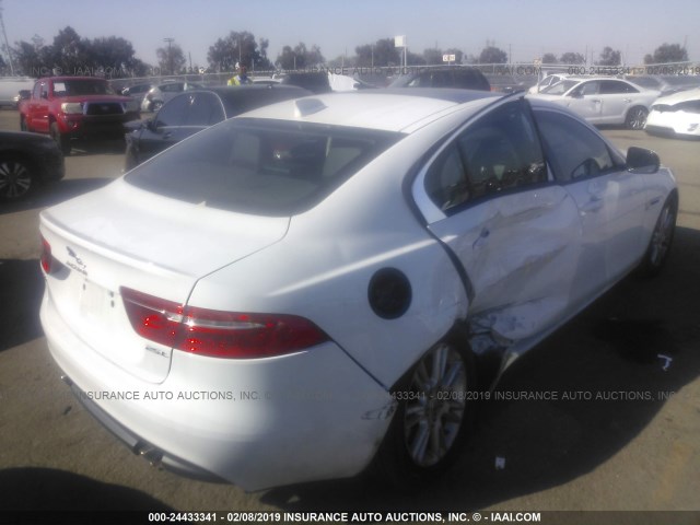 SAJAD4FX1JCP37441 - 2018 JAGUAR XE PREMIUM WHITE photo 4