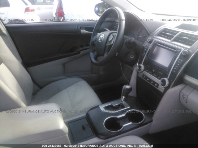 4T1BF1FK4CU537291 - 2012 TOYOTA CAMRY SE/LE/XLE 浅蓝色 照片 5