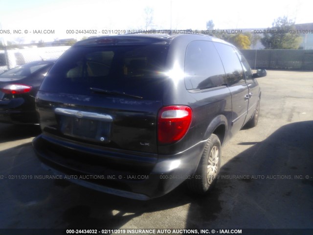 2C4GP44R75R100930 - 2005 CHRYSLER TOWN & COUNTRY LX BLACK photo 4