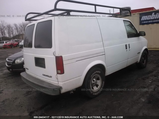 1GCDM19W71B100749 - 2001 CHEVROLET ASTRO WHITE photo 4